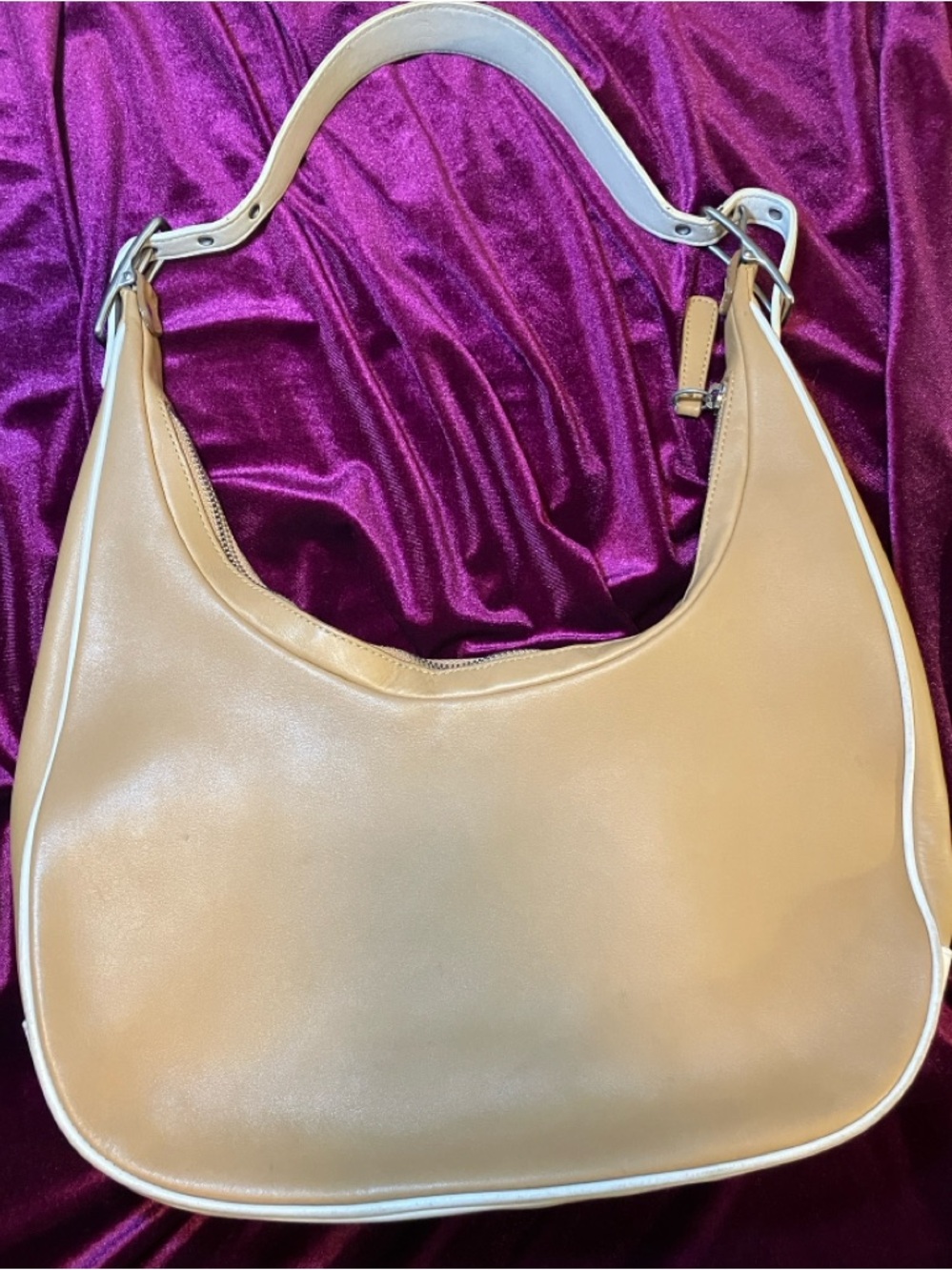 Vintage Coach Ergo Hobo 9591 Tan Leather White Trim